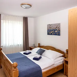 Apartman Big With Sea View!, Šilo